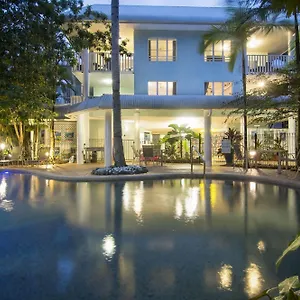 Outrigger Aparthotel
